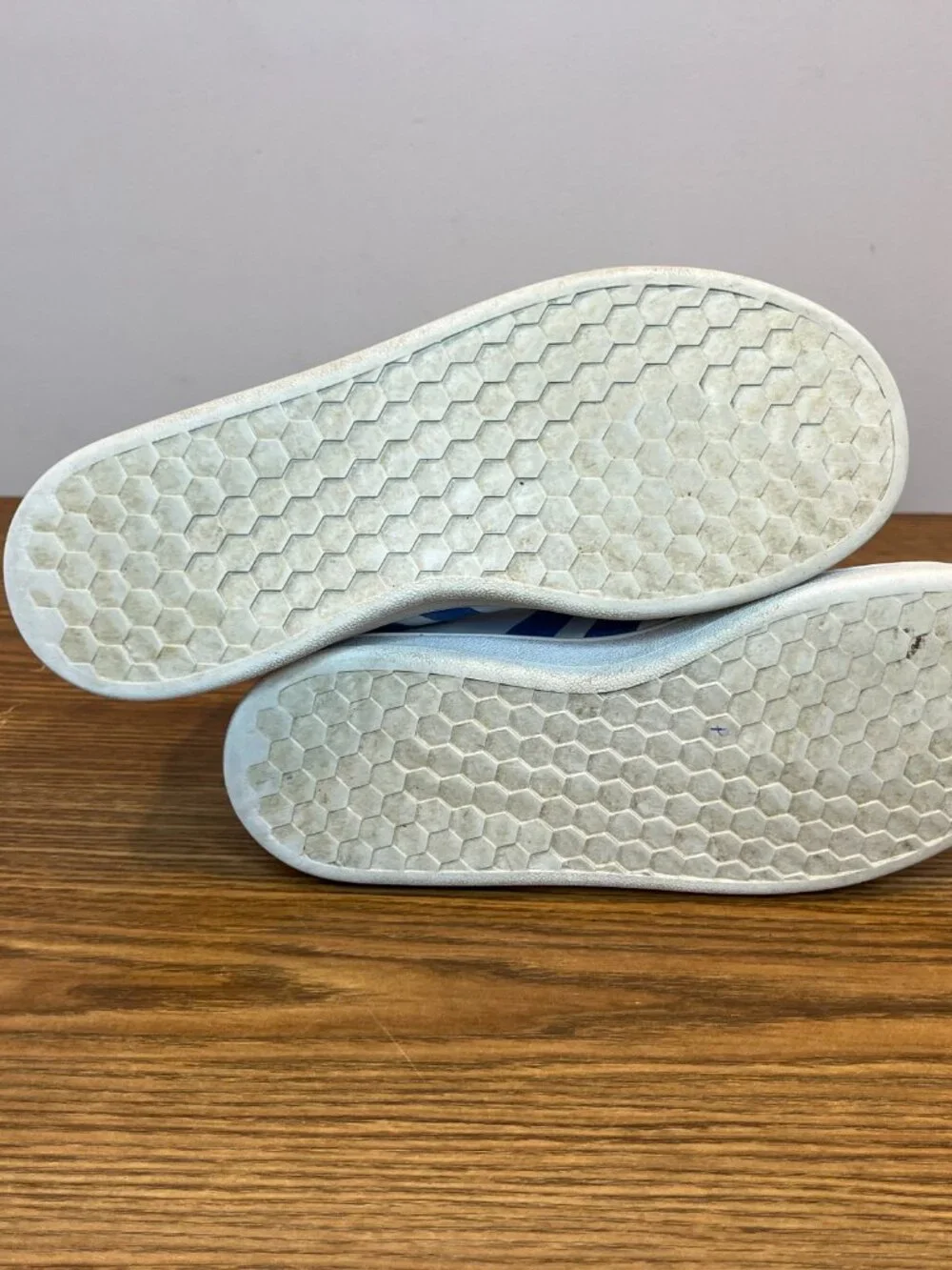 Adidas Girl's Grand Court J 'White Blue Glitter' Sneakers - Youth Size 2.5 - Picture 5 of 6